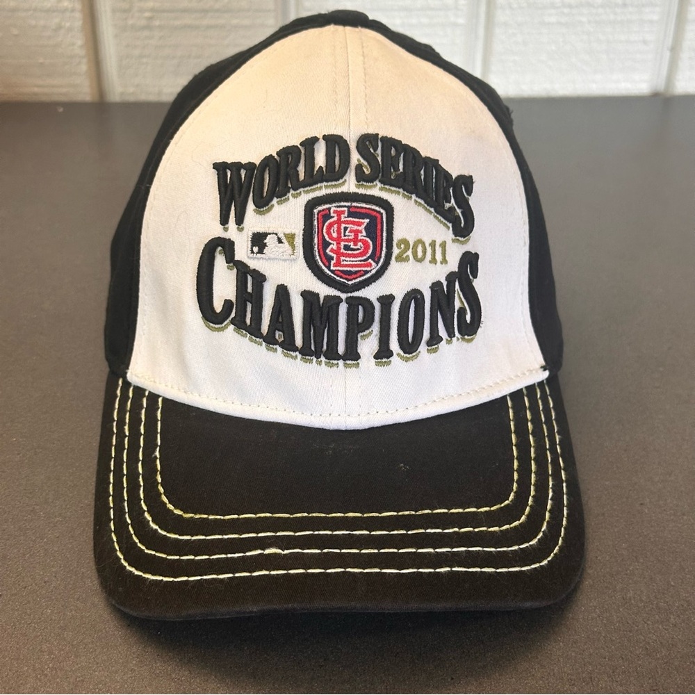 New Era St. Louis Cardinals MLB World Series Champions 2011 Fitted OSFM Hat Cap